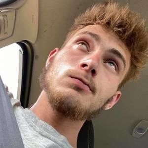 Meet your Posher, Travis